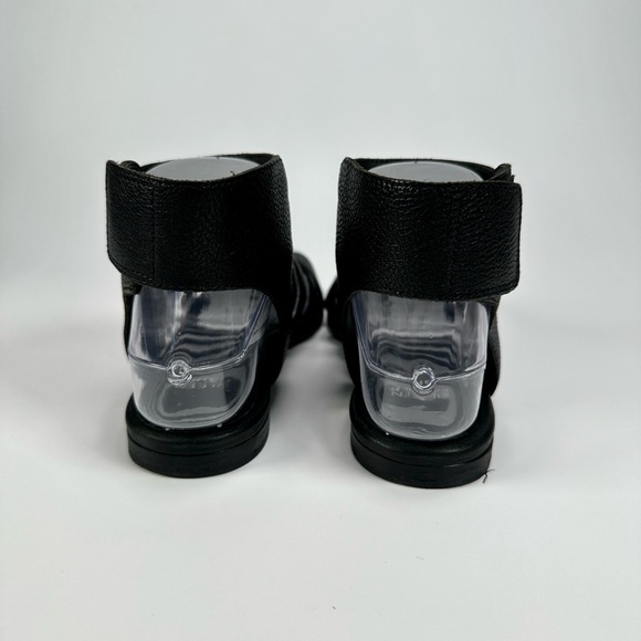 Eileen Fisher Women’s Black Gladiator Otto Sandals - Picture 5 of 11